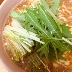 水菜のナムルのせ!!インスタント味噌ラーメン